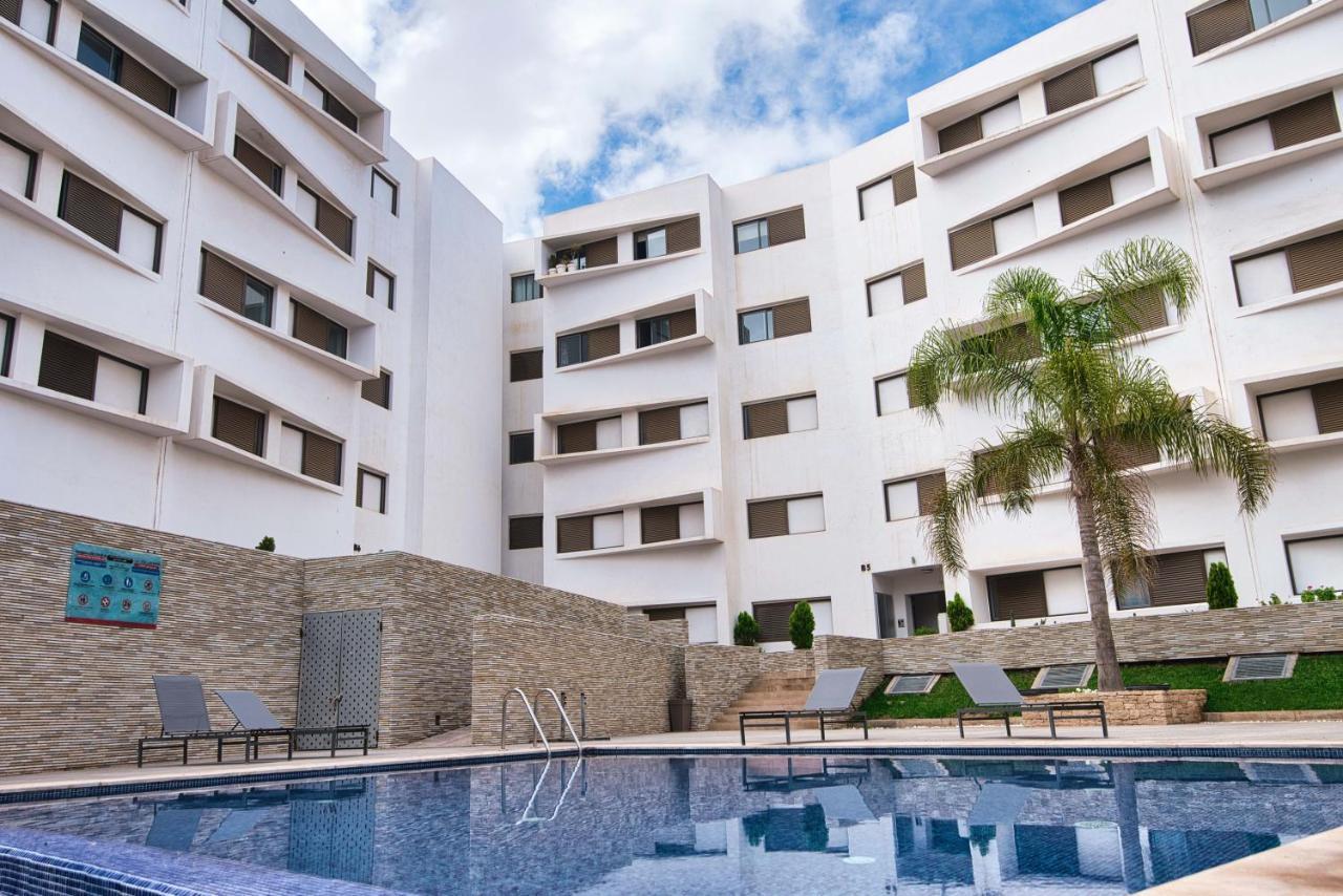 Luxury Apartment 100Sqm With Pool Near Beach Wifi Unlimited With Optical Fiber Agadir Dış mekan fotoğraf